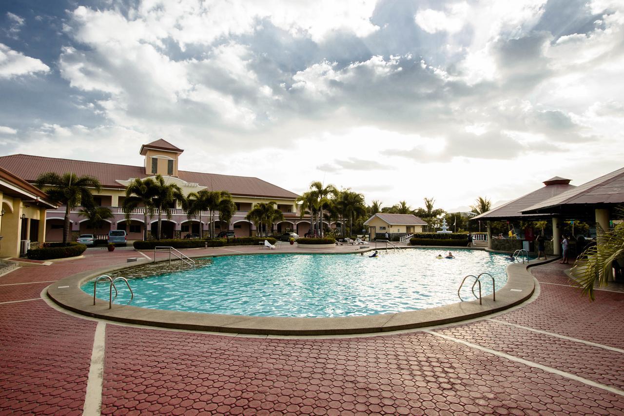 ซูบิก วอเตอร์ฟรอนต์ รีสอร์ต แอนด์ โฮเทล Hotel ภายนอก รูปภาพ